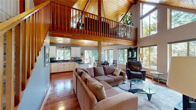 3 of 38 - 2510 Tyee Dr, Gabriola Island, BC