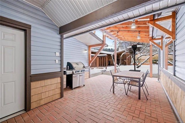 3 of 29 - 8118 King St, Crofton, BC