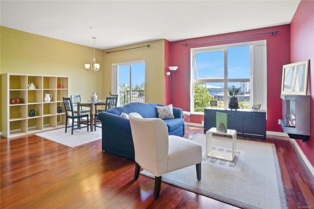 2 of 21 - 555 Franklyn St 305, Nanaimo, BC