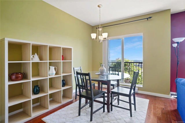 3 of 21 - 555 Franklyn St 305, Nanaimo, BC