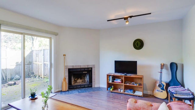 2 of 38 - 301 Arnet Rd 4, Tofino, BC