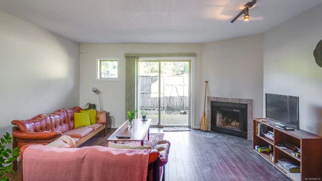 4 of 38 - 301 Arnet Rd 4, Tofino, BC