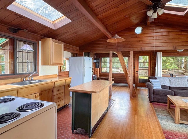 5 of 29 - 2350 Windecker Dr, Gabriola Island, BC