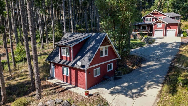 1 of 64 - 3649 Robb Pl, Highlands, BC