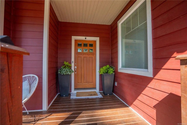 4 of 64 - 3649 Robb Pl, Highlands, BC