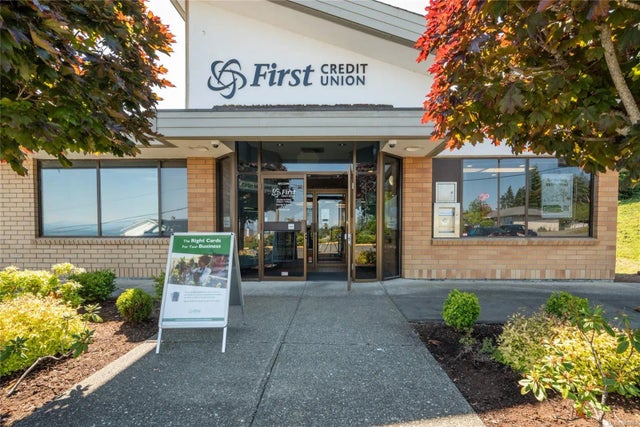 4 of 29 - 313 Mcleod Rd, Union Bay, BC