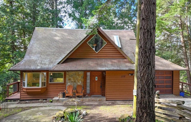 1 of 32 - 275 Foster Close, Gabriola Island, BC
