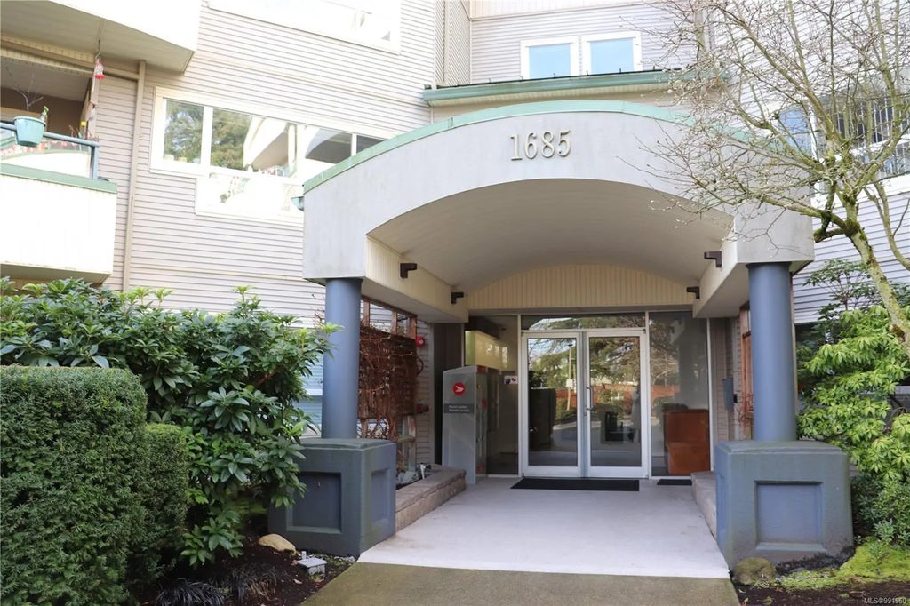 1685 Estevan Rd 416, Nanaimo