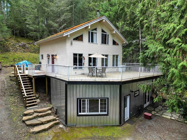 1 of 41 - 314 Mariners Way, Mayne Island, BC