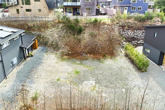 3 of 11 - 535 Gibson St, Tofino, BC