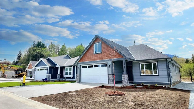 1 of 26 - 3047 Abbott Pl, Chemainus, BC