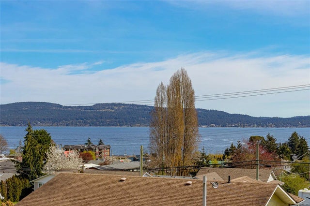 3 of 35 - 8077 Arthur St, Crofton, BC