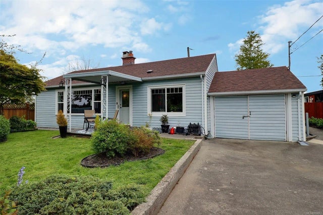 1 of 12 - 2959 Oak St, Chemainus, BC