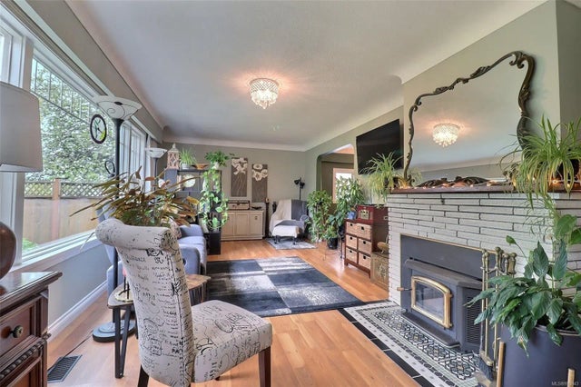 4 of 12 - 2959 Oak St, Chemainus, BC