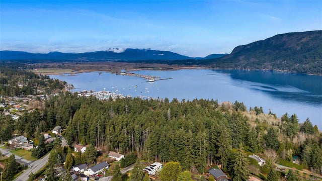 5 of 11 - 1615 Cowichan Bay Rd, Cowichan Bay, BC