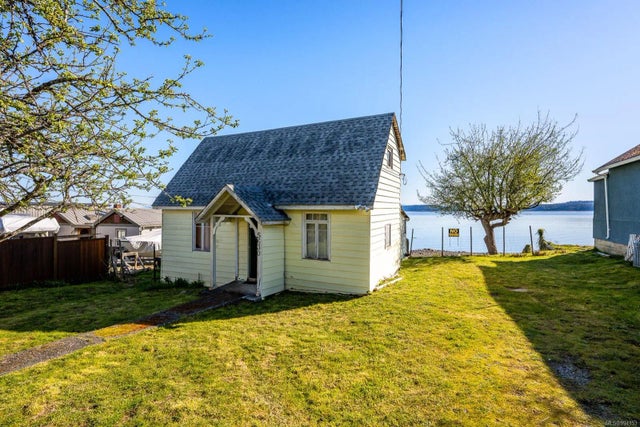 1 of 32 - 5630 Island Hwy S, Union Bay, BC