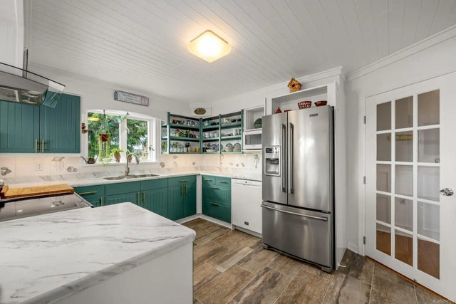 3 of 99 - 270 Lansdowne St, Union Bay, BC