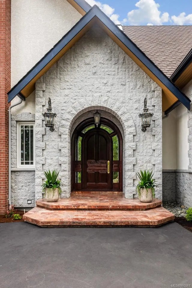 3 of 65 - 625 Lorimer Pl, Highlands, BC