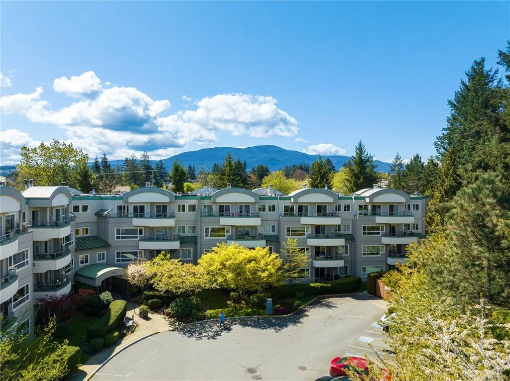 1685 Estevan Rd 411, Nanaimo