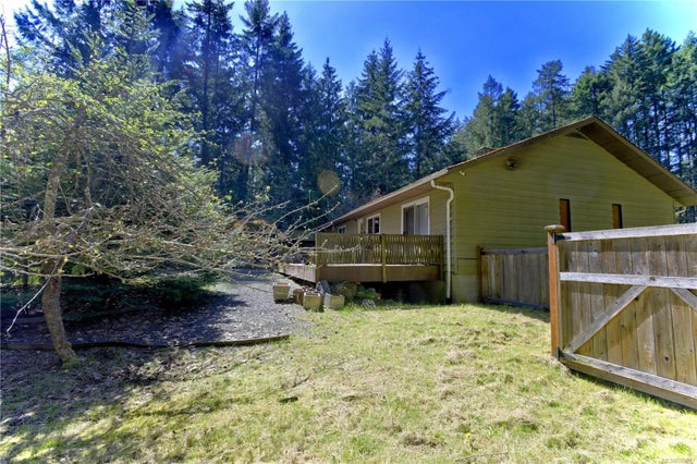 3 of 18 - 1048 Price Rd, Errington, BC