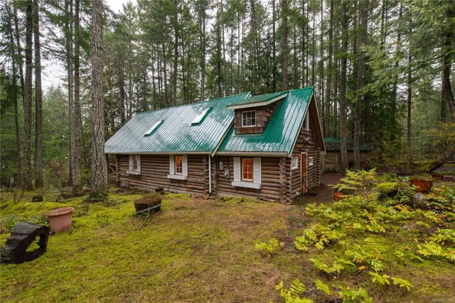 1 of 44 - 5100 Northwest Rd, Denman Island, BC