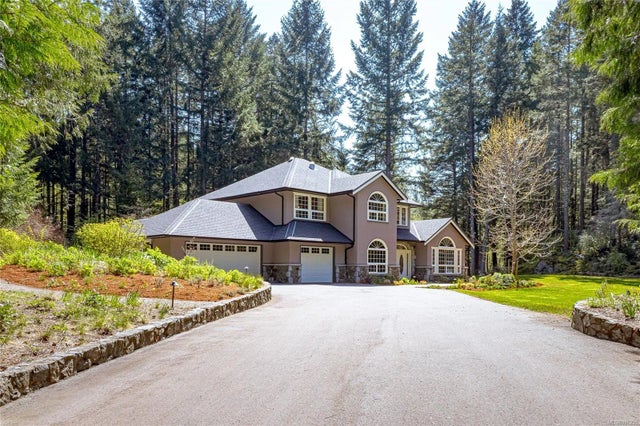 3 of 56 - 1493 White Pine Terr, Highlands, BC