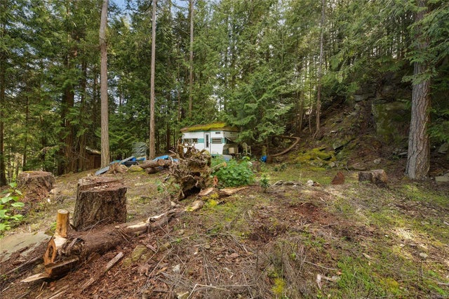 2 of 15 - 497 Abbott Rd, Mayne Island, BC