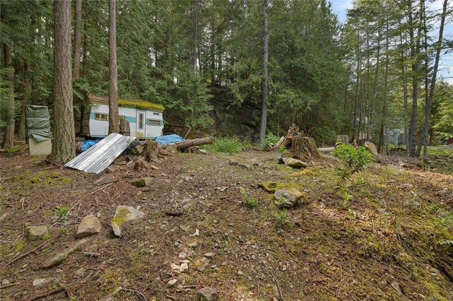 3 of 15 - 497 Abbott Rd, Mayne Island, BC