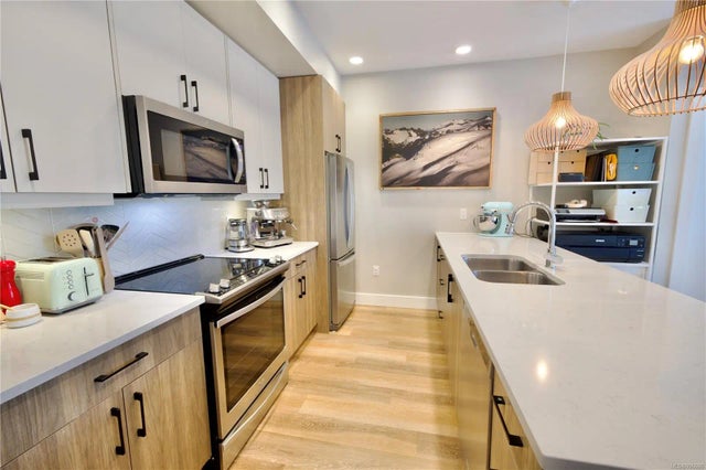 5 of 24 - 700 Yew Wood Rd 201, Tofino, BC