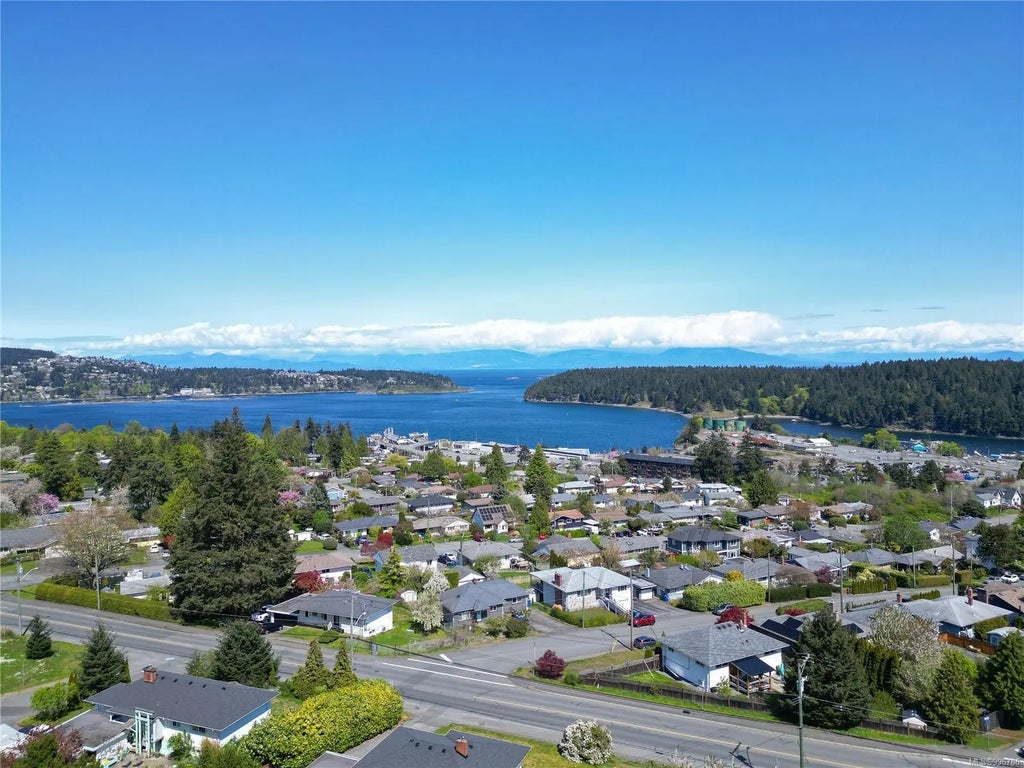 1685 Estevan Rd 401, Nanaimo