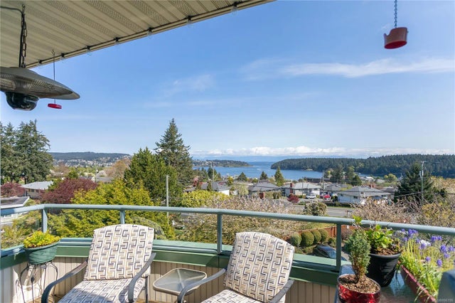 2 of 25 - 1685 Estevan Rd 401, Nanaimo, BC