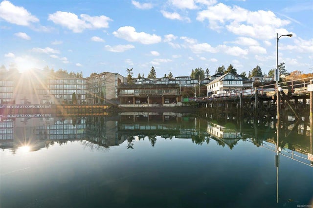 1 of 35 - 1695 Cowichan Bay Rd, Cowichan Bay, BC