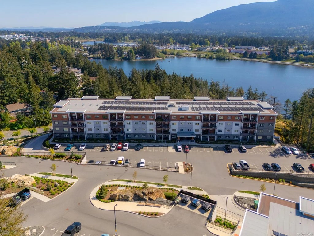 4830 Cedar Ridge Pl 402, Nanaimo