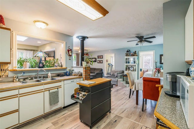 4 of 53 - 2100 Errington Rd 10, Errington, BC