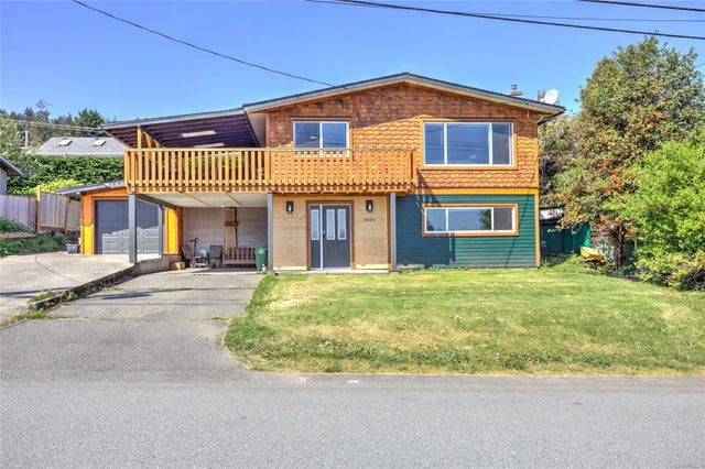2 of 63 - 8054 Bertha St, Crofton, BC