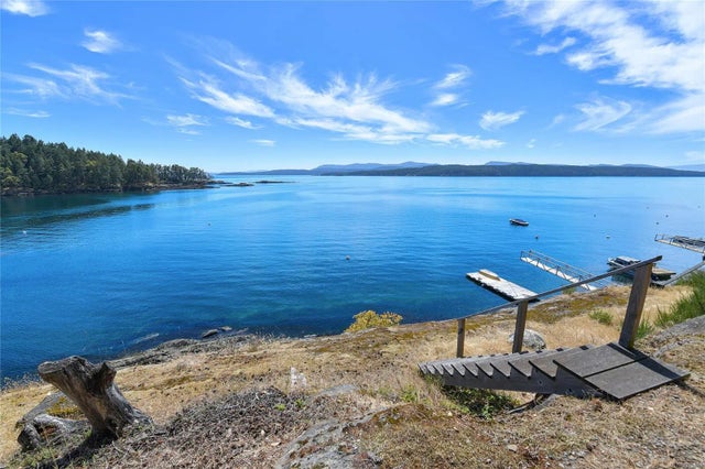 2 of 49 - 222 Spinnaker Dr, Mayne Island, BC