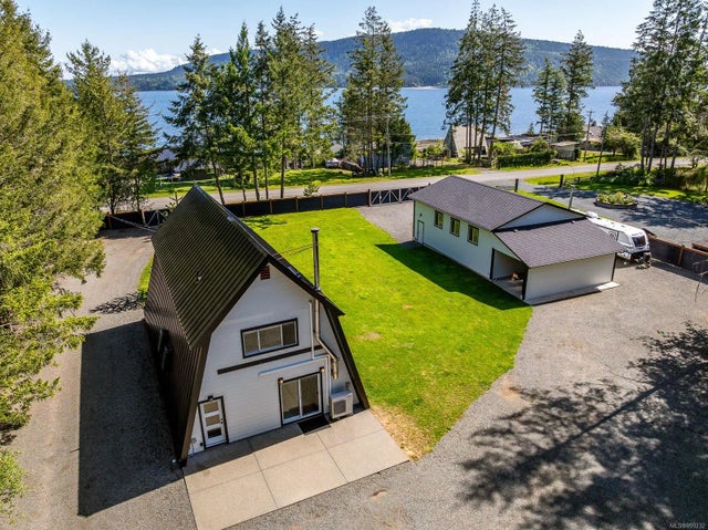 1 of 91 - 3849 East Rd, Denman Island, BC