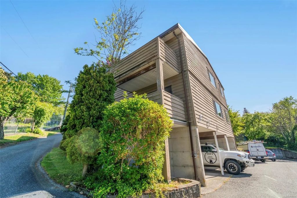 25 Pryde Ave 8, Nanaimo