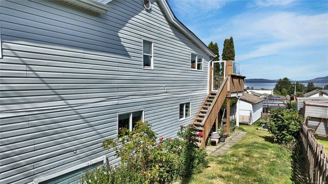3 of 33 - 8119 Arthur St, Crofton, BC