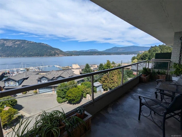 1 of 17 - 1715 Pritchard Rd 306, Cowichan Bay, BC