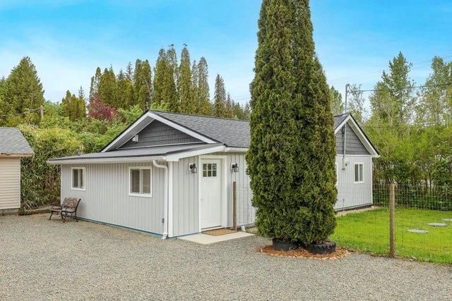 2 of 36 - 6645 Island Hwy N, Merville, BC