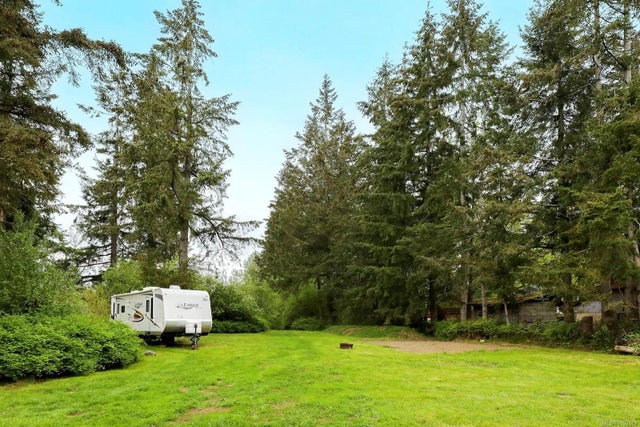 4 of 36 - 6645 Island Hwy N, Merville, BC