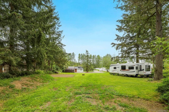 5 of 36 - 6645 Island Hwy N, Merville, BC