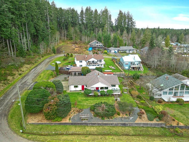 2 of 60 - 350 Nelson St, Union Bay, BC