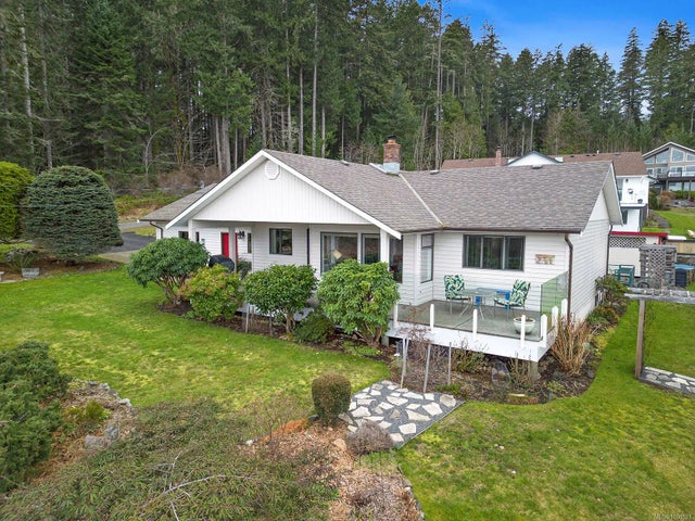 3 of 60 - 350 Nelson St, Union Bay, BC