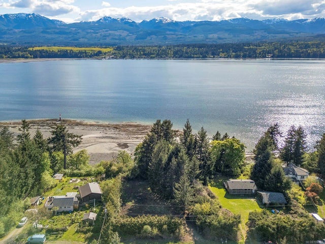 1 of 10 - 2607 Piercy Rd, Denman Island, BC