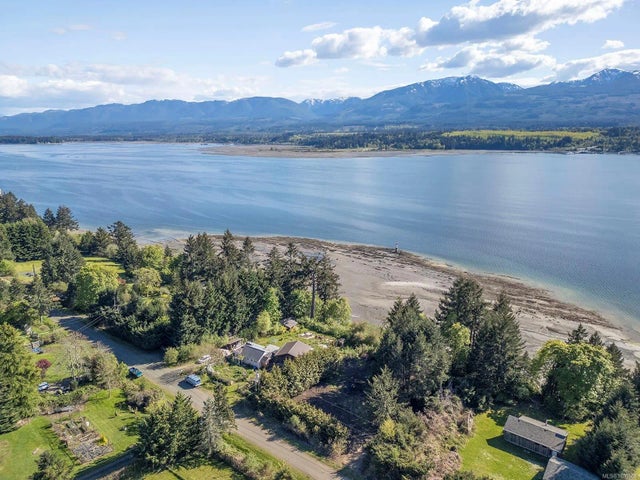 3 of 10 - 2607 Piercy Rd, Denman Island, BC