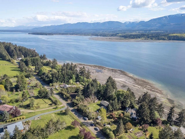 5 of 10 - 2607 Piercy Rd, Denman Island, BC