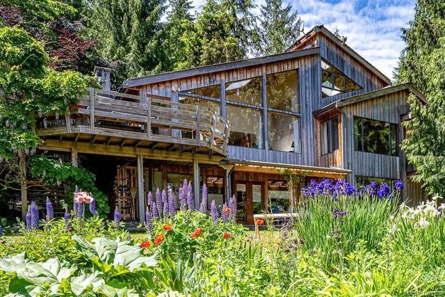 1 of 53 - 822 Austin Dr, Cortes Island, BC