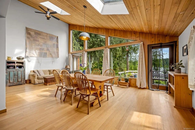 2 of 53 - 822 Austin Dr, Cortes Island, BC